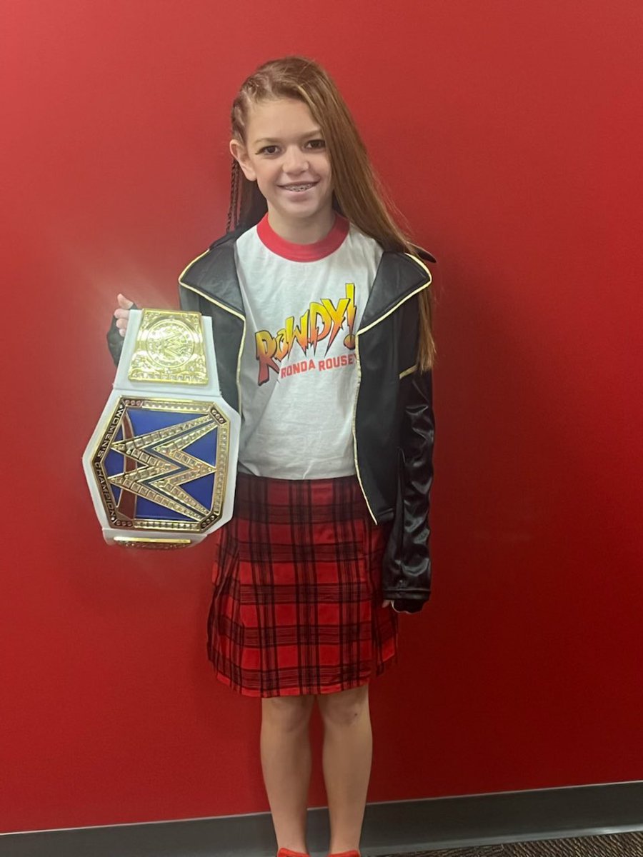 JakeWalgate's tweet image. Kendall is Rowdy Ronda Rousey for the 4th grade Halloween parade and party! @RondaRousey @WWE