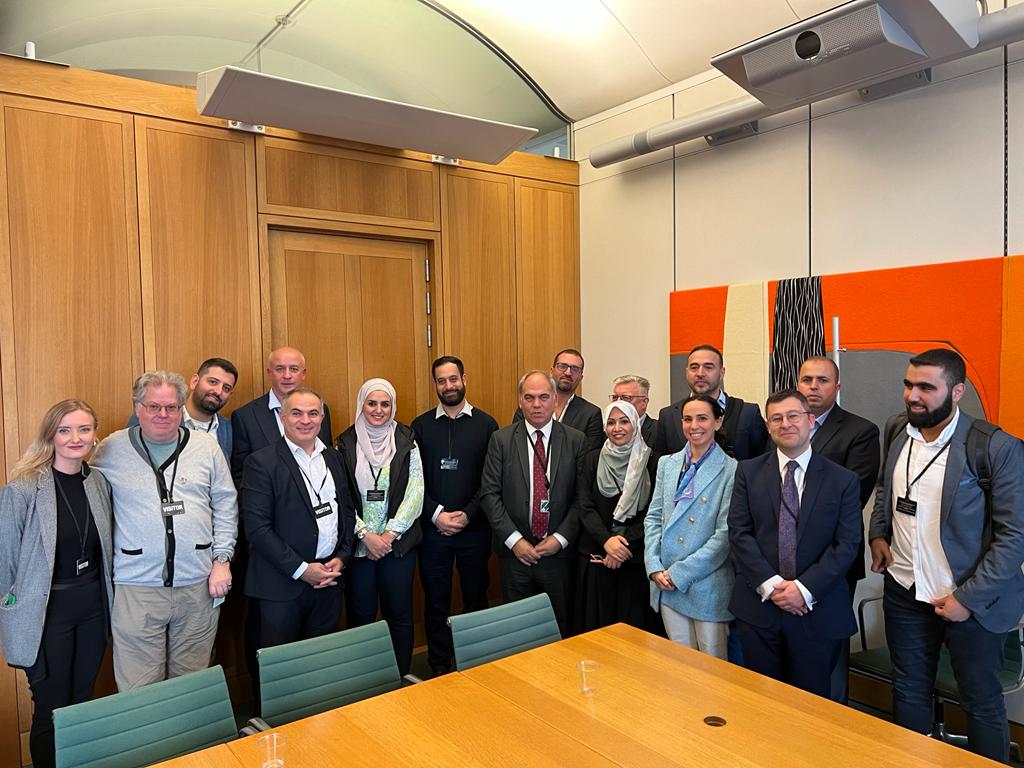 Inspiring to meet entrepreneurs from Palestinian tech companies and start-ups this morning. It was important to hear about the challenges they face and discuss the UK's support of Palestinian business, including through the UK Palestinian Tech Hub.