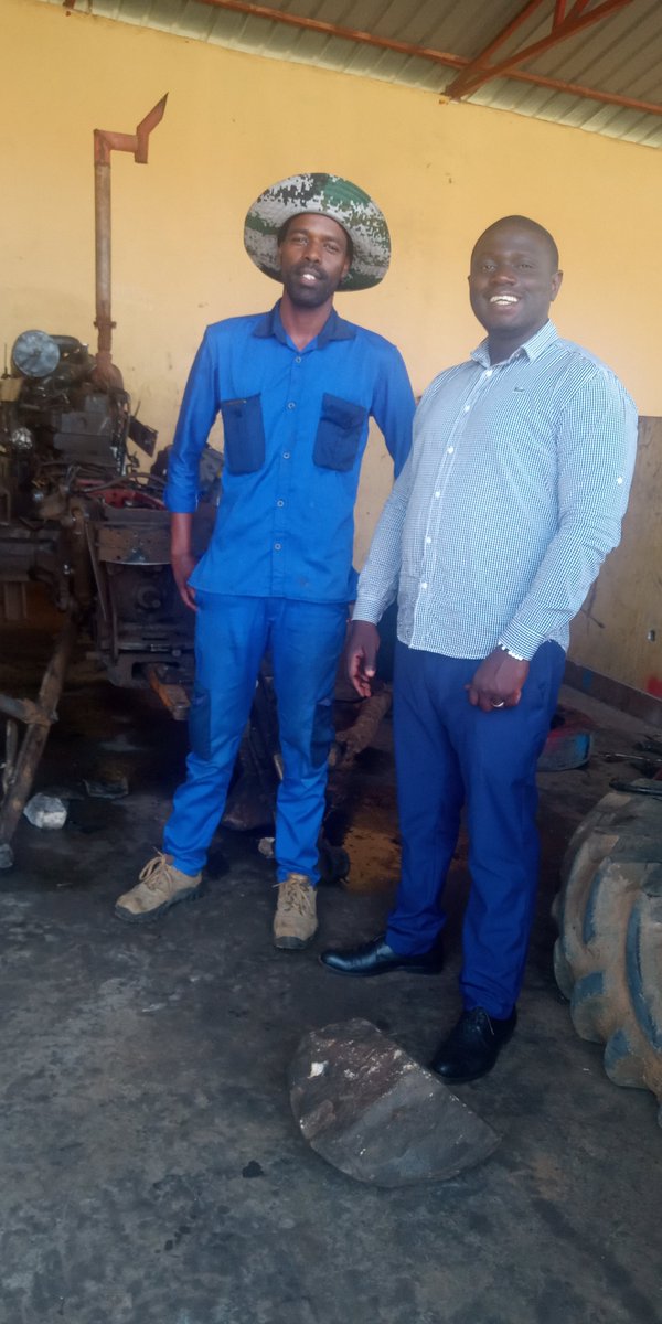 TorotoroRW2020's tweet photo. #RwOT Quality education from TVET sector will help the private sector to gain competent employees with enough skills needed on the job. #Assistantlecturer at @IPRC_Huye meets #entrepreneur from @AGRESOLltd. #Rwanda #Nyagatare #tractor #agriculture @RTB_Rwanda @NESA_Rwanda https://t.co/q5IMQCzxeC