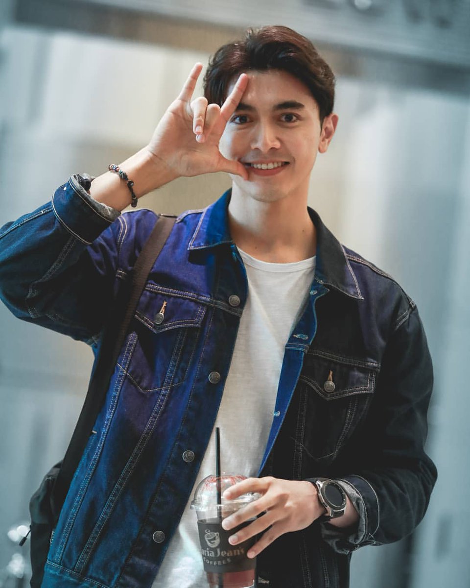 nnningning_xoxo's tweet photo. ที่ใจสั่นเป็นเพราะกาแฟ หรือเพราะแกกันแน่นะ🥰💓 เห็นว่าช่วงนี้คุณเค้าทำงานอย่างหนักหน่วงเลย สู้ๆนะคูมภณ ทานข้าวให้ครบทุกมื้อพักผ่อนให้เยอะๆ(เท่าที่จะทำได้😂) กำลังใจยังอยู่ตรงนี้เสมอนะ สู้ววว✌️❤️#pon_nawasch #กำลังใจของภณ https://t.co/b7plni4kiQ