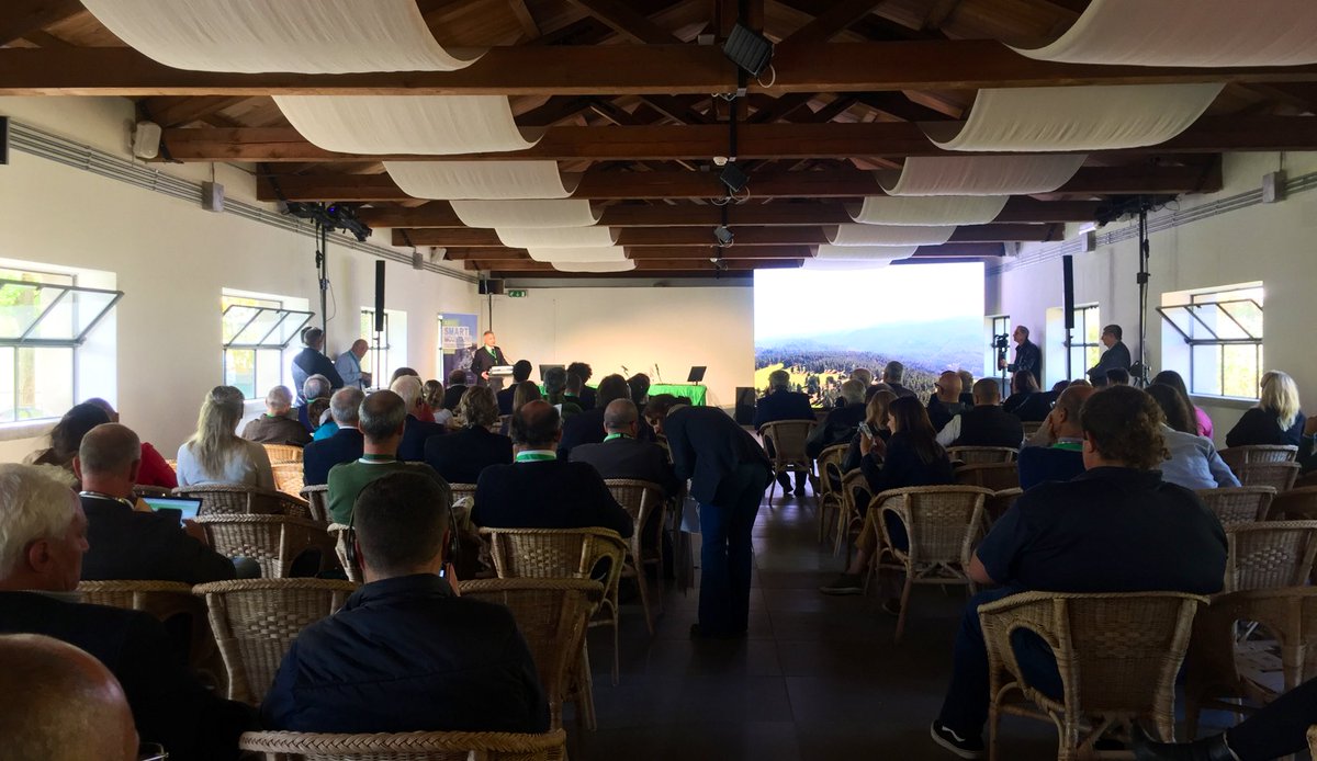Euromontana's tweet photo. Official closure of the XII EMC on #SmartMountains 🌄 ANC payments, smart farming, training, sustainability: Calabrian stakeholders and policy makers illustrate how the region is smartly developing mountain #agriculture 👨‍🌾 #IYM2022 https://t.co/NvzE4Zli1K