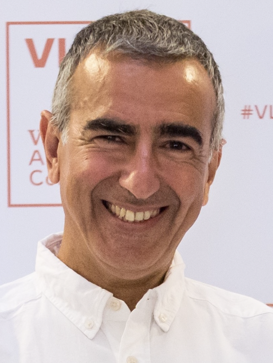 OGMIOS_AVI's tweet photo. @opastor presenta la conferencia "Combinando la Ingeniería del Software y la Ingeniería del Conocimiento para Descifrar el Lenguaje de la Vida”, en la 10th International Conference in Software Engineering Research and Innovation (CONISOFT 22) 

@CentroPROS @UPV @VRAIN_upv https://t.co/w4y4orOMQy