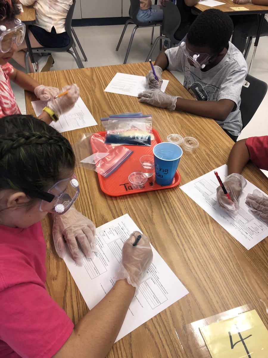 MrsPeavey's tweet photo. Chemical Reaction Lab was awesome!! Love all my little scientists! @JaneWessendorff  #sciencerocks https://t.co/eSvfFlLgSQ