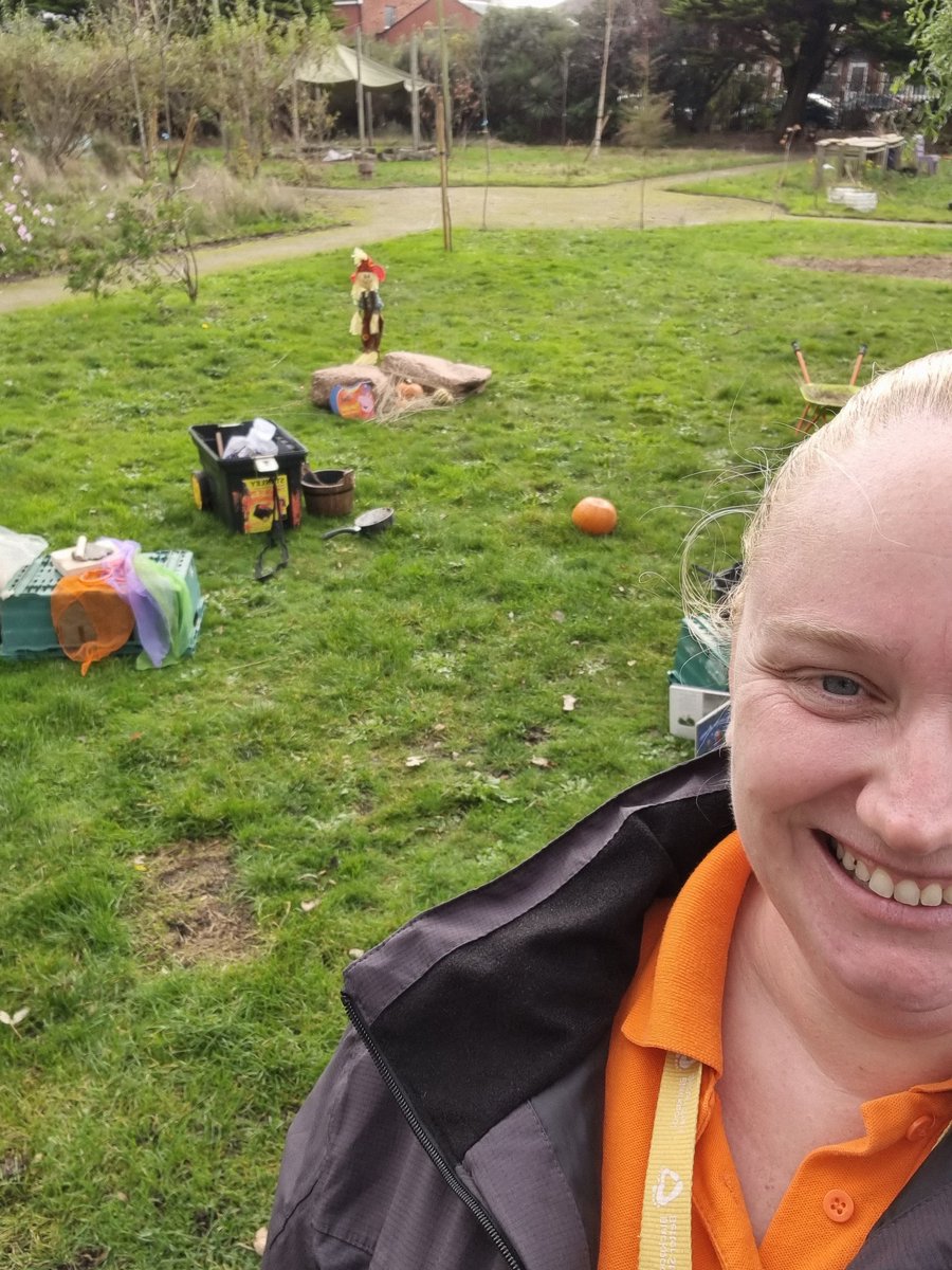 CommunitySarah's tweet photo. Mini rangers at Revoe community garden. Come along and join us for a Halloween session with @ParkRangersBPL https://t.co/MqIjfiozjH