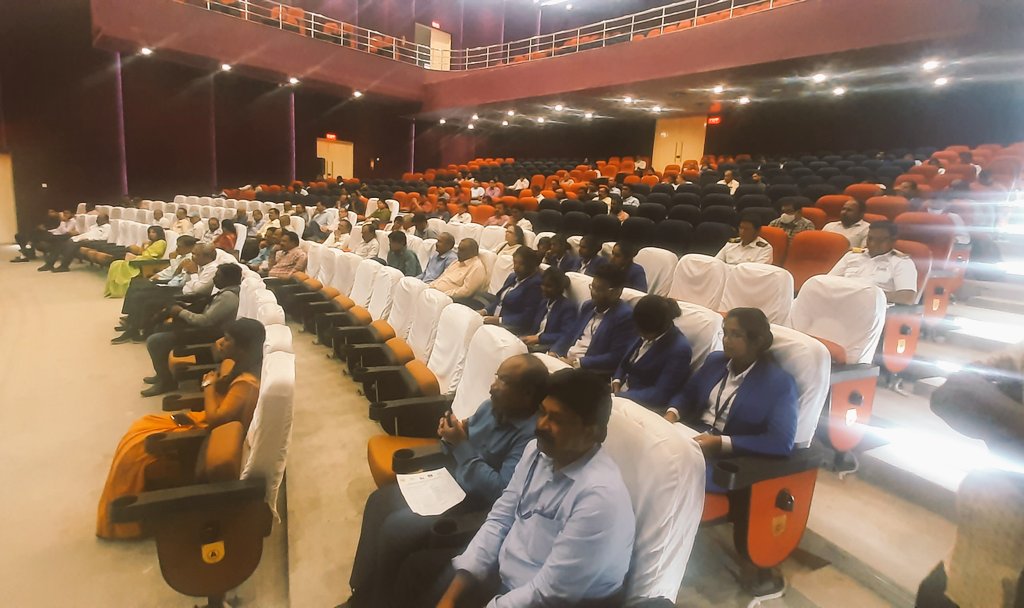 vptIndia's tweet photo. Visakhapatnam Port Authority Chairman, Sri K Rama Mohana Rao, IAS addressing the august gathering at the 'Open House Trade Meet on Imports and Exports'  organized by #FAPCCI at Sagarala Auditorium, Visakhapatnam. @shipmin_india https://t.co/ME2oixPoin