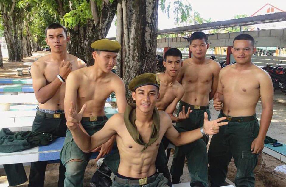 ខ្ញុំអ្នកស្រែសំរាប់អានផង​ មកពីស្រែមករត់ម៉ូតូឌុប tweet media