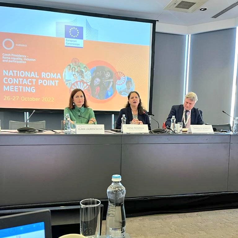 Opening the 20th meeting of the National #Roma Contact Point with 🇨🇿 Government Commissioner for human rights @laurencikova_k.

With Roma for Roma 🇪🇺

#UnionofEquality #EU4Roma