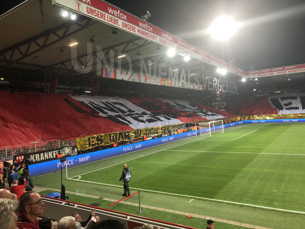 Dann fallen die Tore halt auf der #Waldseite #FCUSCB #UEL