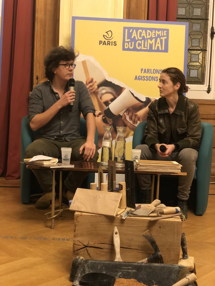 Conversations autour du Vivant : La terre, matière, matériau et savoir-faire avec Martin Paquot et Frédérique Jonnard <a href="/AcademieClimat/">Académie du Climat</a> 
#terre #matiere #vivant #conferences #esaj