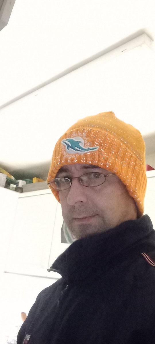 Finsfansince86's tweet photo. Cooler evenings out in Scotland. Time for this good looking fucker to get broken out #wheresyourorange #FinsUp https://t.co/aNvzKQSQdw