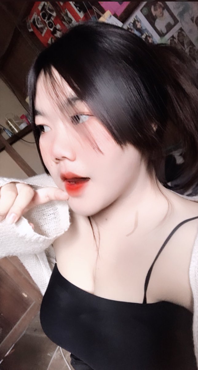 noey_bbl's tweet photo. กินเบียร์กับเธอก็ดี แต่กินเบียร์
แล้วกินเธอด้วย อันนี้ตอบโจทย์😬 https://t.co/3rvoL1MNcr