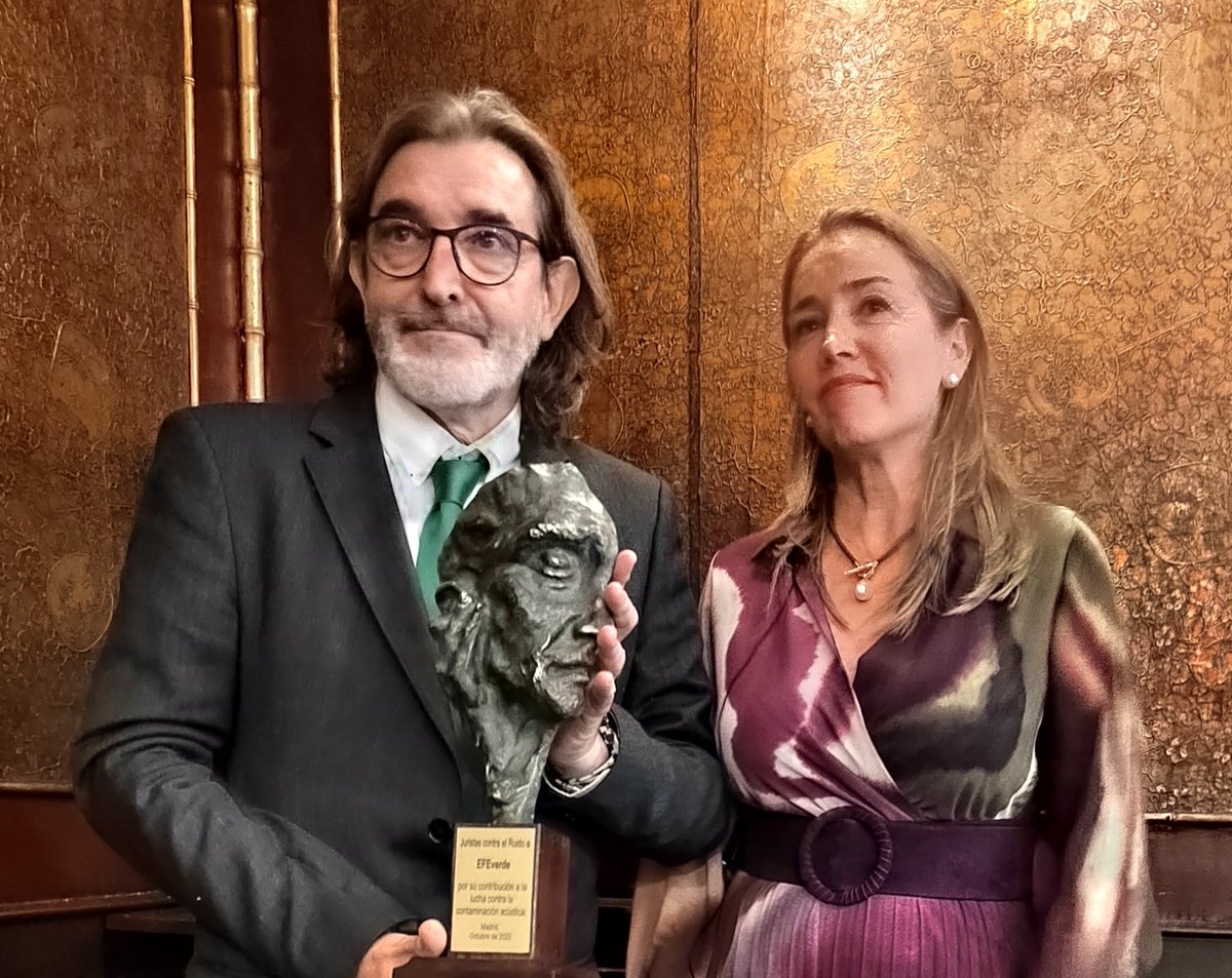 #EFEverde ha recogido este jueves el premio 'Juristas contra el #Ruido 2022' que le ha entregado la Asociación Nacional de Juristas contra el Ruido por su extraordinaria contribución en la lucha contra la #contaminaciónacústica. ¡Muchas gracias!
