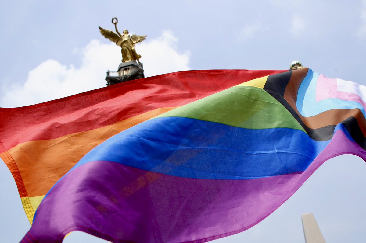 Hoy todo el país avanza en igualdad de derechos con la aprobación del matrimonio igualitario en Guerrero y Tamaulipas, celebro la muestra de la voluntad y la búsqueda de justicia para todos y todas de ambos Congresos estatales. Amor es amor.