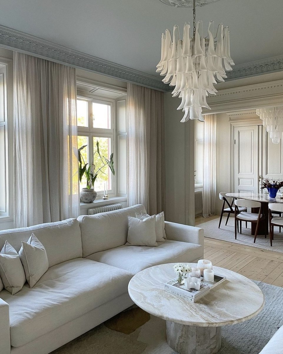 AttPynta's tweet image. Sheer perfection! Our sand sheer linen curtains in the home of Sekelkarlek 🤍 Sheer linen gives the perfect amount of privacy while still letting the light in ✨⁠