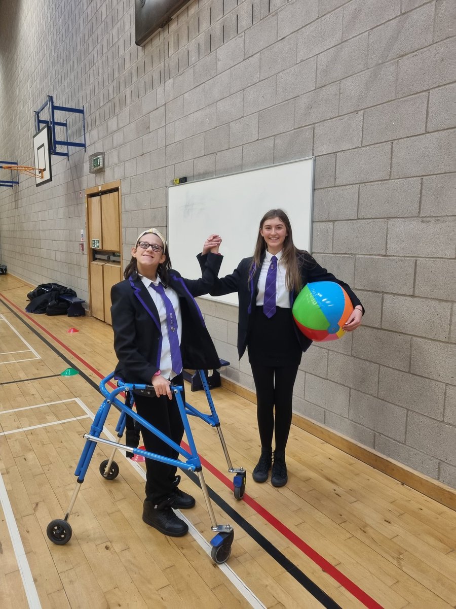 Wallace High PE tweet media