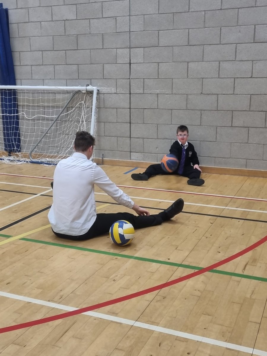 Wallace High PE tweet media