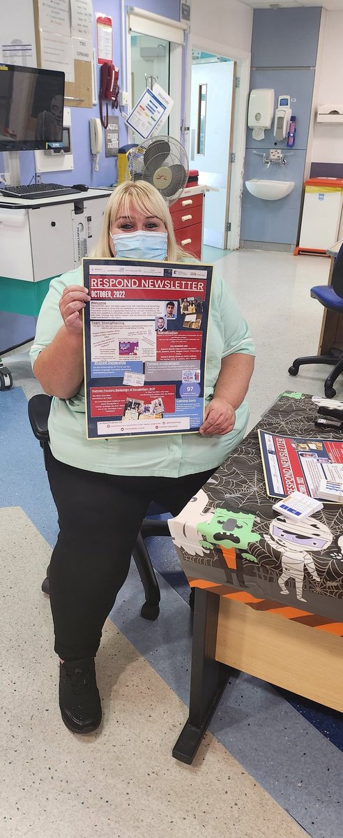 The wonderful @Nichola53815895 our #Teamstrengthening Champion @WestMidHospital showing off the October #RESPOND newsletter! Thank you for all you do #teamwork! 🥰👌🏼😊 @AmrinderSayan @DeanJuddRN