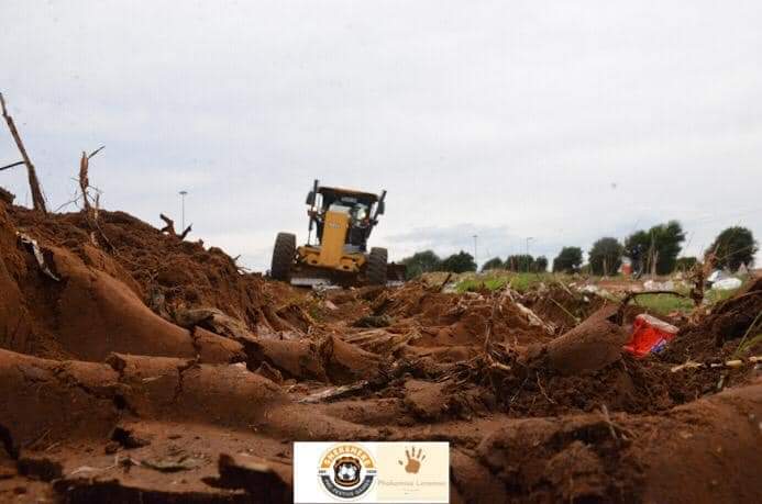 SnekenekeGames's tweet photo. One day we will have proper infrastructure (sports complex) in the community as part of Kasi World Cup legacy projects. For now, we have to work with what is available to us. The overwhelming support by the community, our Councillor and ward committee today. Lento Eyo Mphakathi. https://t.co/yoQrOwC4zv
