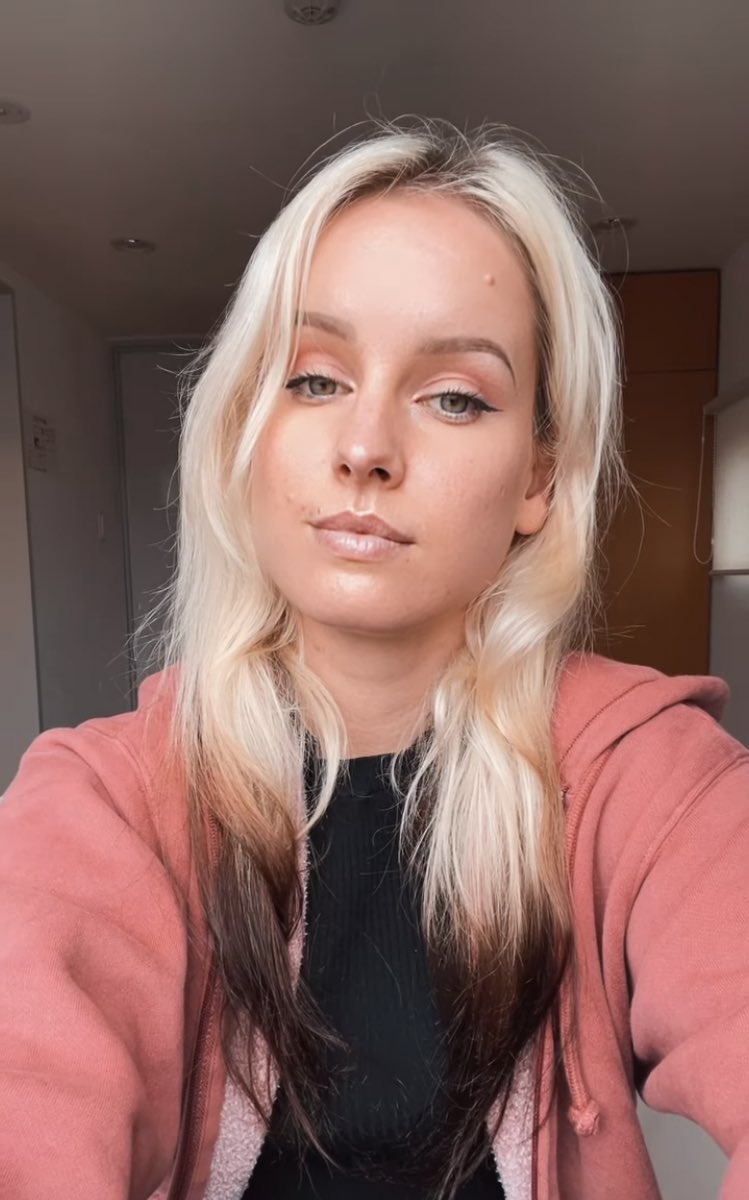 ᅠᅠ

               Good morning world, and all
               who inhabit it. ♡

ᅠᅠ