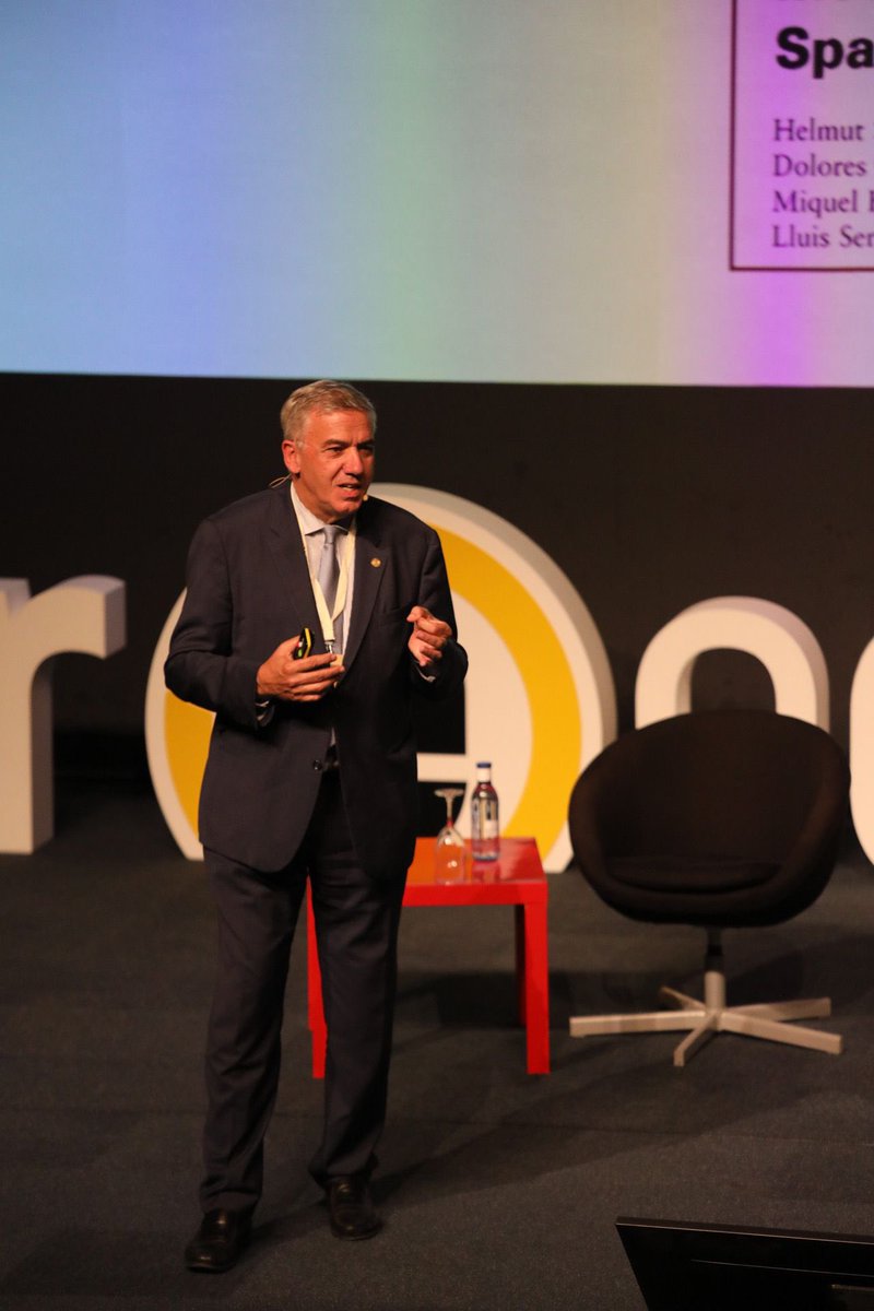 📚💥👇. El I <a href="/ForoReeduca/">REeduca_foro</a> tuvo  el grande privilegio de contar con el Magnífico Rector de la ULPGC, y Catedrático en medicina preventiva.

🥑🍌🥭🥗🥦🥝🥒

Una conferencia magistral de cómo una alimentación saludable influí favorablemente en la salud y prevención de enfermedades.