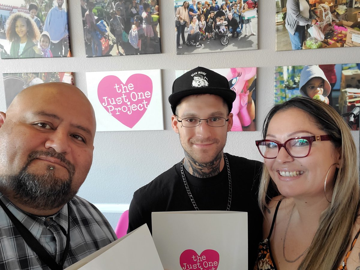 VegasStronger1's tweet photo. Our team has been out & about in the community spreading our solution of solving homelessness! @thejust1project @SafeNest @USVETSLV
#vegasstronger #endhomelessness #nonprofit #cleanandsober #treatmentcenter #thereisasolution #communityhealth #love #sincity #lasvegas https://t.co/ku2QbqE6BL