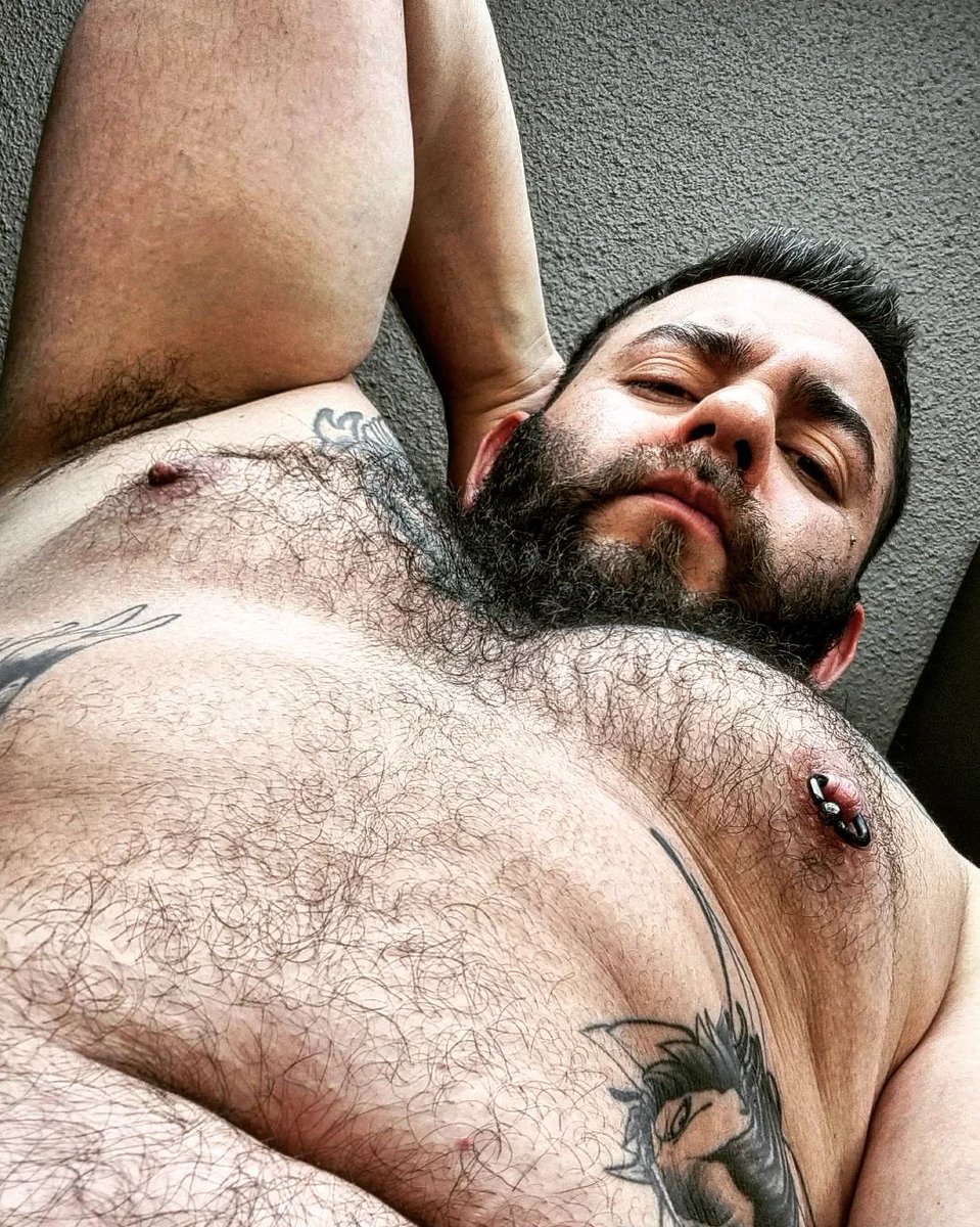GeorgieBearo's tweet photo. ¿Qué tal este POV?
😈👿😈👿😈
.
.
.
.
.
#gaybears #gaybeard
#urso #ursos #ososméxico #ososmexicogay #bearsofinstagram #bearstagram #bearded #bearscubsnbeards #gaychaser4bears #bearsmx
#leather #gayleather https://t.co/mNxigyu7CU