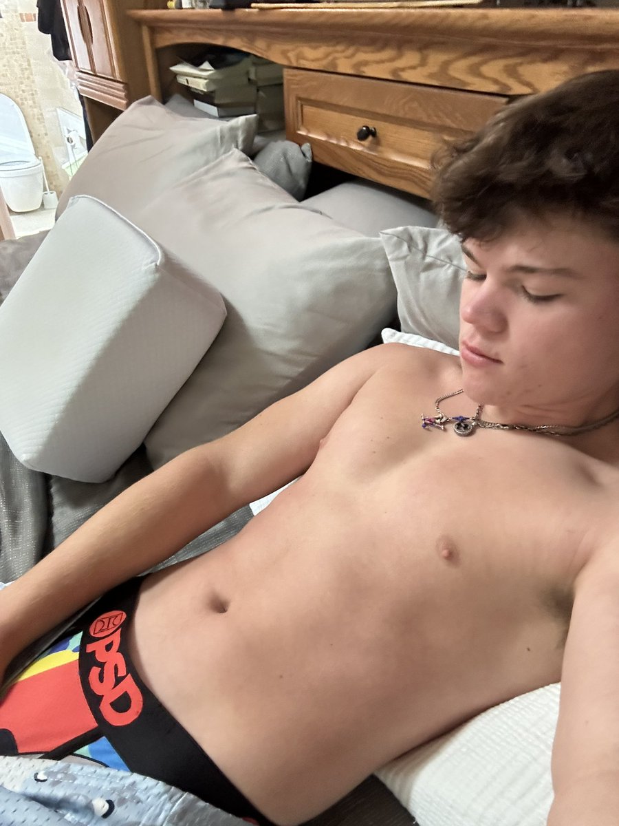 Jackdohertyxx's tweet photo. Wanna see more?🤪 rt and I’ll surprise u with something🥵 https://t.co/FS6B7qzdOE
