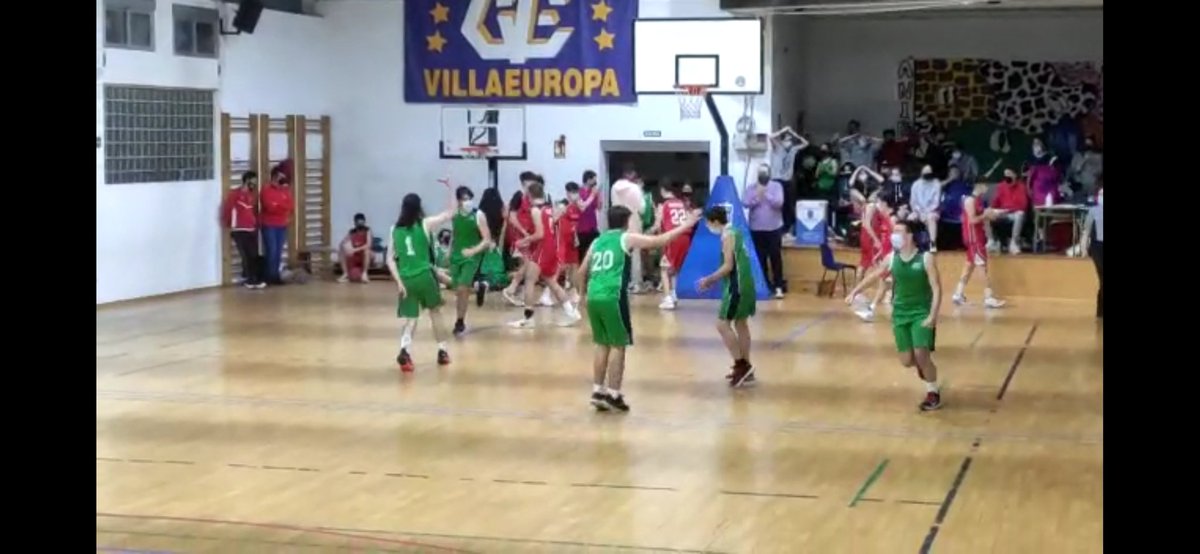 AlejandroVJ2006's tweet photo. Last year match of Copa Colegial, we almost won the match, but most important thing is I could play with friends.#experiences #CVEjuniors @somar0209 https://t.co/XrFlGim7LY