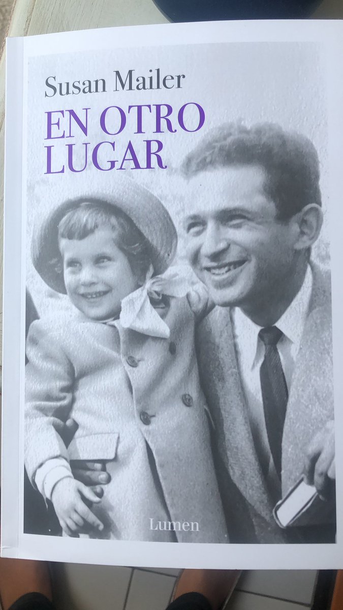 LopezPamelop's tweet photo. #DesdeOtroLugar
#SusanMailer !Qué bien elegido el título de este libro. Susan es capaz de desentrañar su historia desde la tremenda mujer que es hoy, en forma franca y directa. @CatalinaBe_ @sebastian_gray @pablosimonetti @oscar_contardo @loraxcat @jimenaorrego @donladislao https://t.co/weXn05RBDk