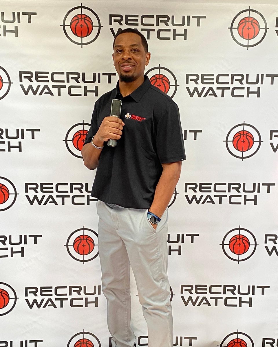 One on One Basketball tweet media