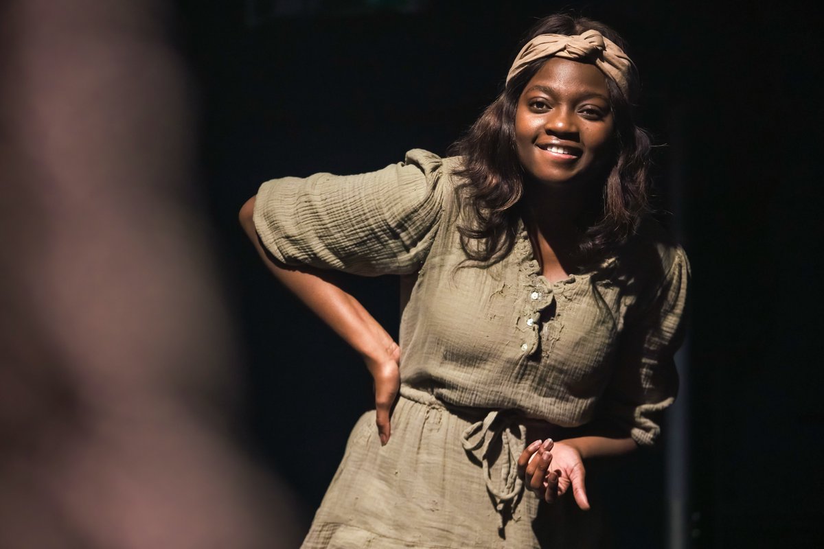 The Gate (@gatetheatre) on Twitter photo ★★★★ The Observer
★★★★ The Scotsman
★★★★★ Edinburgh Guide
★★★★ The List
★★★★ The Skinny
A Sudden Violent #BurstofRain by Sami Ibrahim plays in Camden until next week on Sat 5 Nov
🎟️ bit.ly/BurstofRain
📸 <a href="/fuller_craig/">Craig Fuller</a> ★★★★ The Observer
★★★★ The Scotsman
★★★★★ Edinburgh Guide
★★★★ The List
★★★★ The Skinny
A Sudden Violent #BurstofRain by Sami Ibrahim plays in Camden until next week on Sat 5 Nov
🎟️ bit.ly/BurstofRain
📸 <a href="/fuller_craig/">Craig Fuller</a>