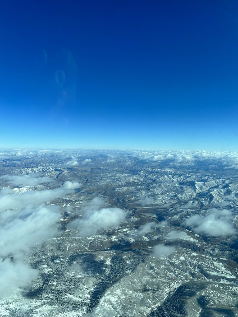 flowjett36's tweet photo. Some office views from my West coast to East coast flights… 

Still pinching my self… https://t.co/07Ua22Itdf