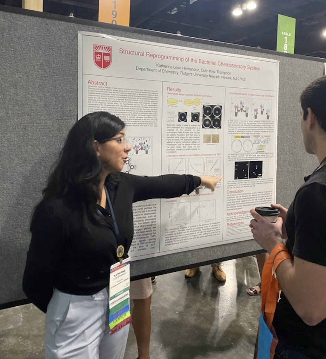 RutgersGSN's tweet photo. Congratulations to Kathy Leon Hernandez (@LKath_) and Tiffany Olivera (PhD students @Rutgers_Chem), on their @SACNAS poster presentations! 

SACNAS is doing great work to broaden participation in STEM, and we are honored to support their efforts. And we love to see our students! https://t.co/iJMcLCRgKy