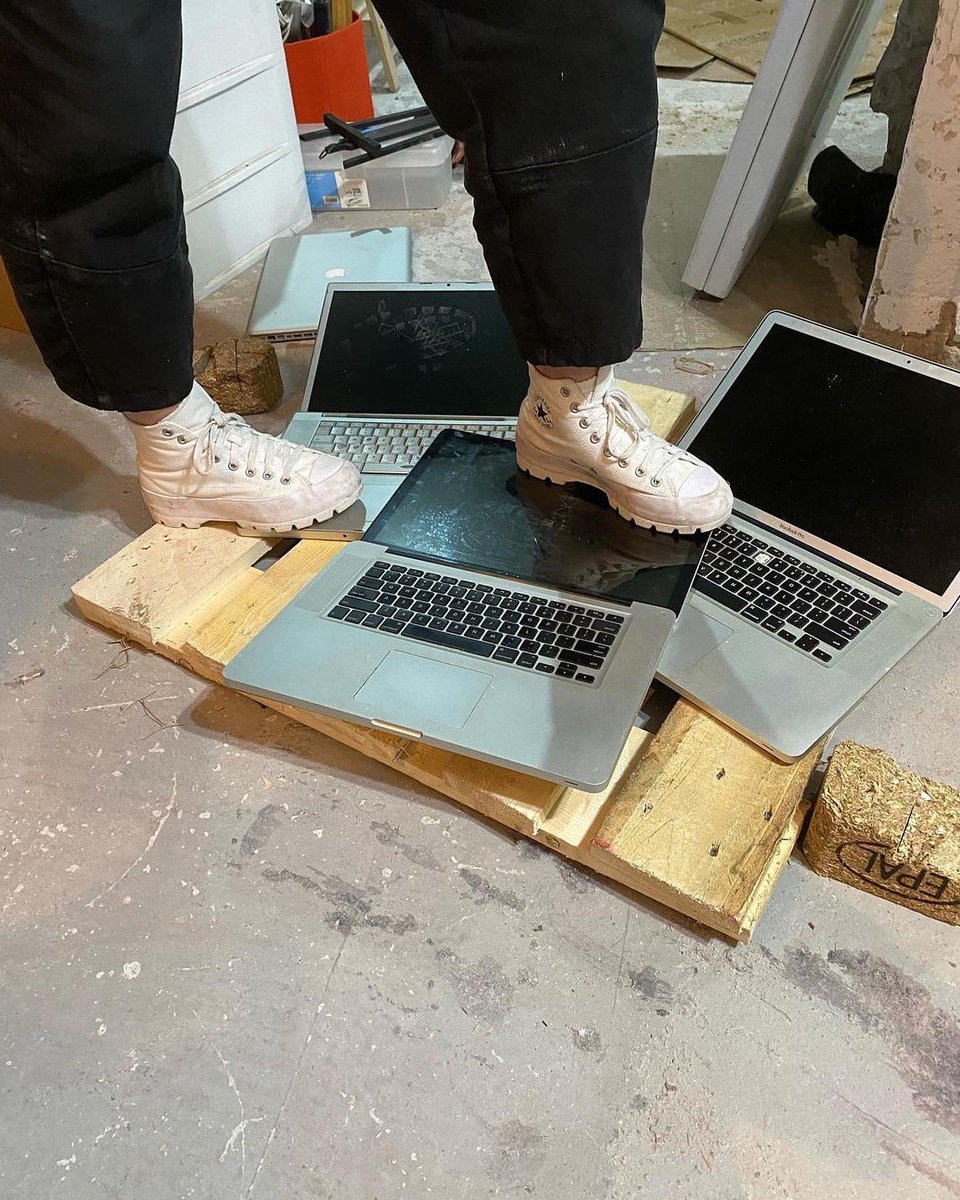 The amazing solo exhibition by IMA/ITP’s teacher Blair Simmons started yesterday at The Blanc Gallery and running until November 15th! Congrats Blair! 🪨💻