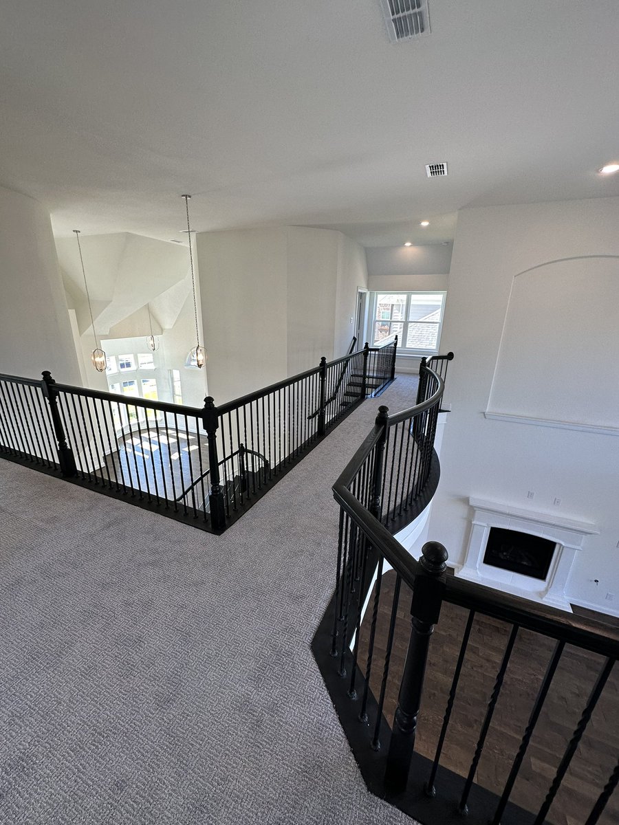 benwegmann's tweet image. The perfect 6 bedroom family home in Mansfield, TX 🤠