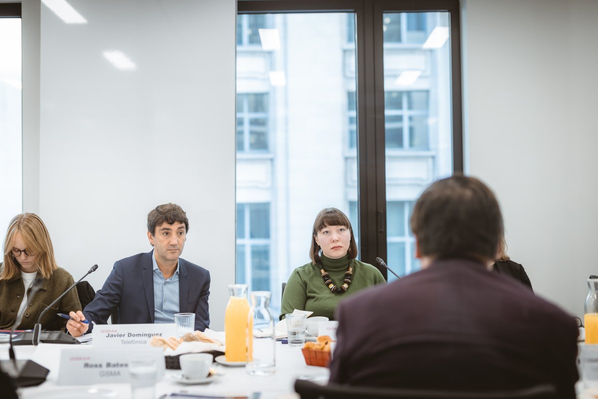 GSMAEurope's tweet photo. The recent #GSMAconnected event focused on European spectrum policy, including 
📶 #5G evolution in the EU
📚spectrum policy requirements
📈EU investment climate 
〰️what we can expect from the new RSPP 

Take a look 👇
https://t.co/Ef32o6IwwR https://t.co/kzYaYiCOfI