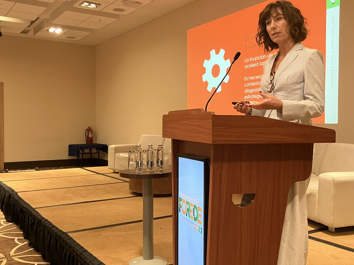 CORPROA's tweet image. #Ahora
Macarena Puigrredon, socia ejecutiva de #Comsulting expone: “COMUNICACIÓN, CLAVE PARA LA SUSTENTABILIDAD”, en el ciclo de seminarios enmarcados en #FOREDE2022,