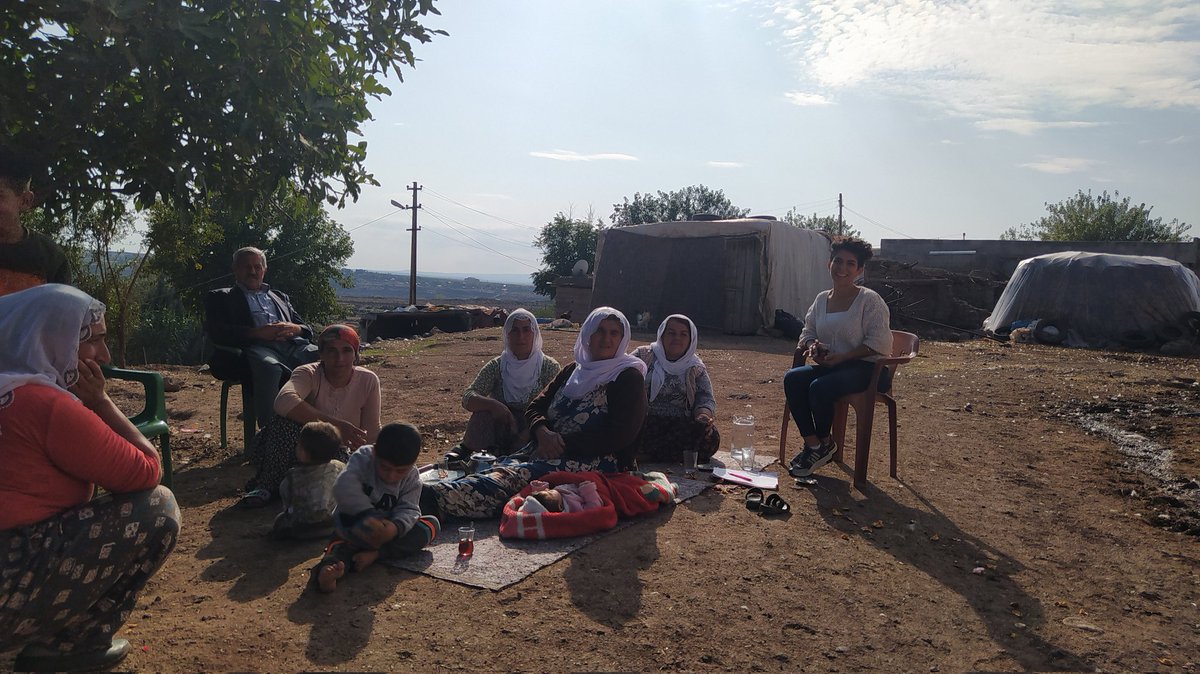 yesildalli's tweet photo. Eğitim ailede başlar.Çocuklarımız için ailenin önemini bilen öğretmenler olarak velilerimize işbirliği yapmak için veli ziyaretlerine başladık.
@BaglarKaymakam
@Diyarbakirmem
@Murat4Kucukali
@BaglarMEM21
@Mehmet_Bulut21
@HsynUlugilkokul
#öğretmengönülleriBAĞLAR https://t.co/IwTCNgnUhV