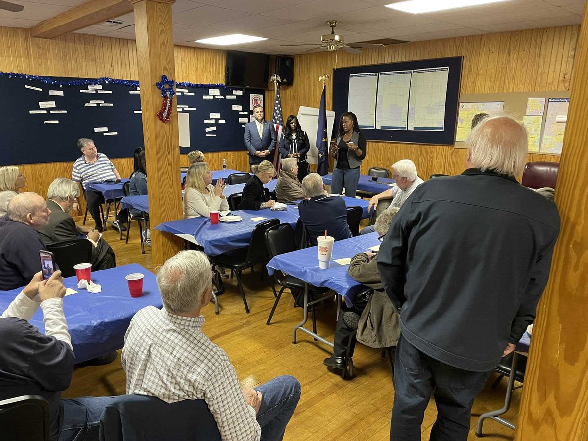 zenaiNdems's tweet photo. 📍Two cities, three events! Thank you Anderson, Elkhart County Dems and Latino Goshen leaders for having me! 

One thing we should make a priority: 

✅ Help someone get to the polls to vote! All of our rights depend on it! #ContractWithWomen #RallyForDemocracy #VoteZeNai https://t.co/wr5R6LGF8Q