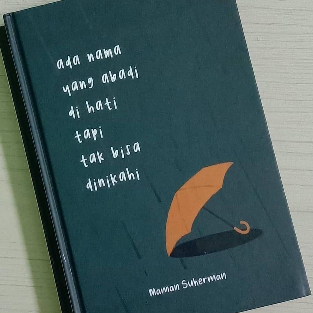 maman1965's tweet photo. Bagaimana rasanya jatuh cinta pada seseorang, tetapi ternyata tak kunjung bisa dinikahi? 

Ada 10 paket buku #AdaNamaYangAbadiDiHatiTapiTakBisaDinikahi + #KopiKomeng dari saya dan @JNE_ID 

#giveawaybukopi 
#JNEConnectingHappiness https://t.co/o9rBEhyFSI