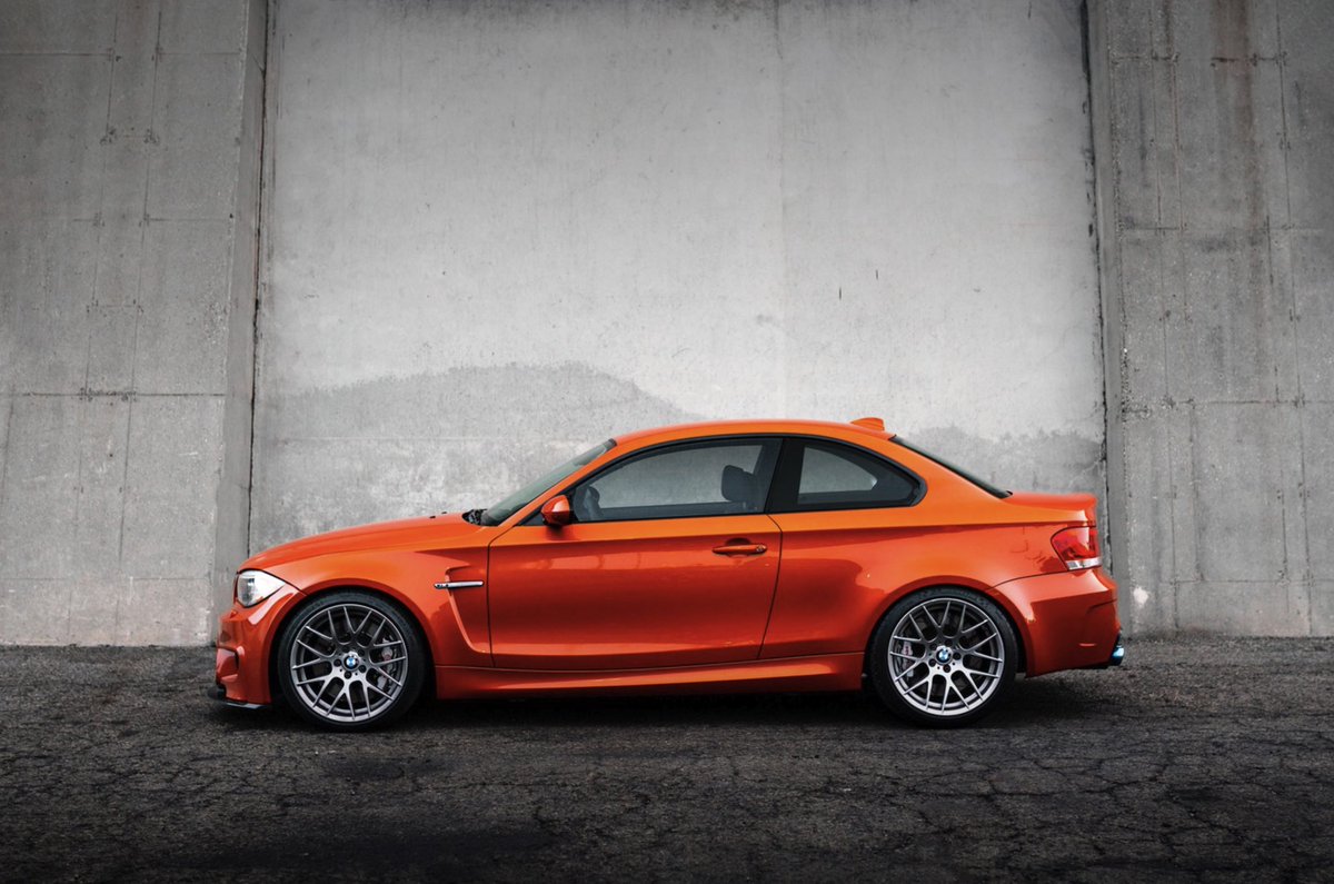 BMWBellMotors's tweet photo. CLASICO DE LOS JUEVES
BMW 1M

#BMW #TBT https://t.co/0ZVWvQcY7X