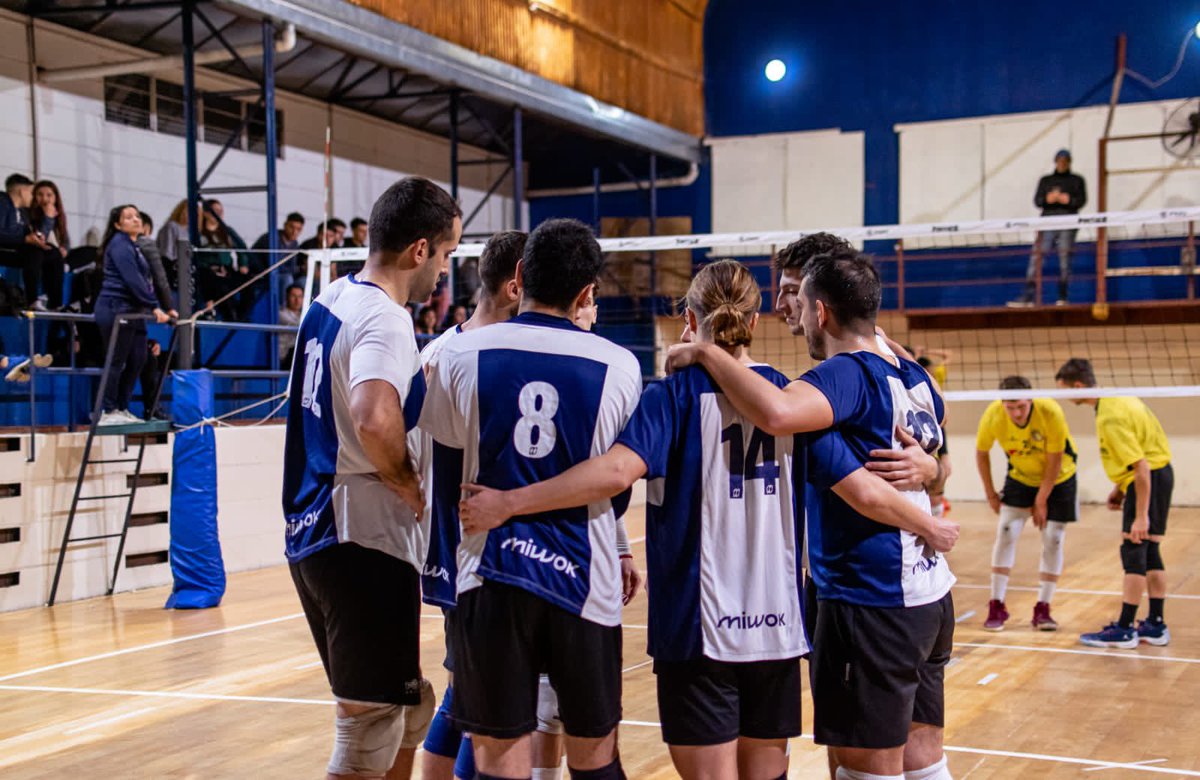 Lobos CGE 🏐 tweet media