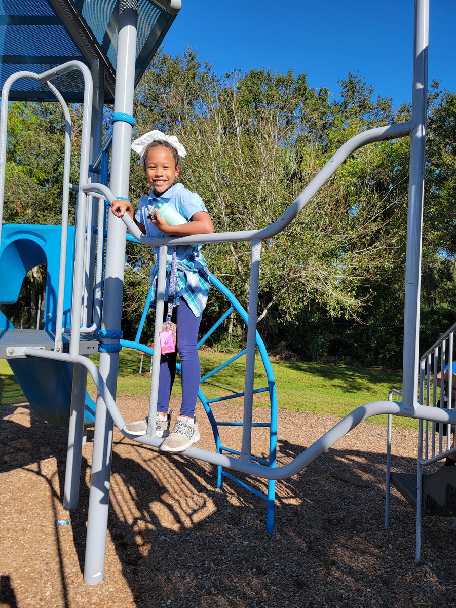 MrsHuber(Singewald) tweet media