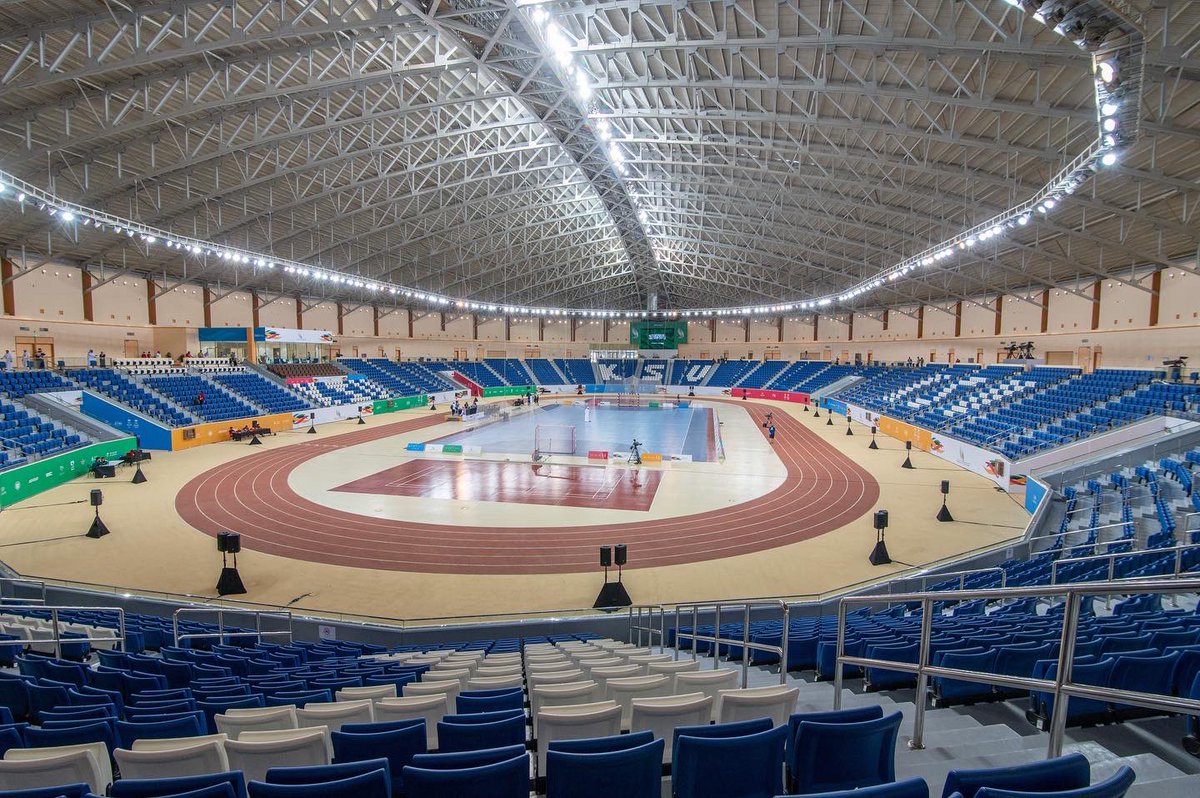TheSaudiGames's tweet photo. 📸 صالة جامعة الملك سعود أرينا، تحفة رياضية جديدة تحتضن أكبر حدث رياضي وطني 🤩🇸🇦

#بيننا_أبطال | #دورة_الألعاب_السعودية https://t.co/nrUkSkErNT