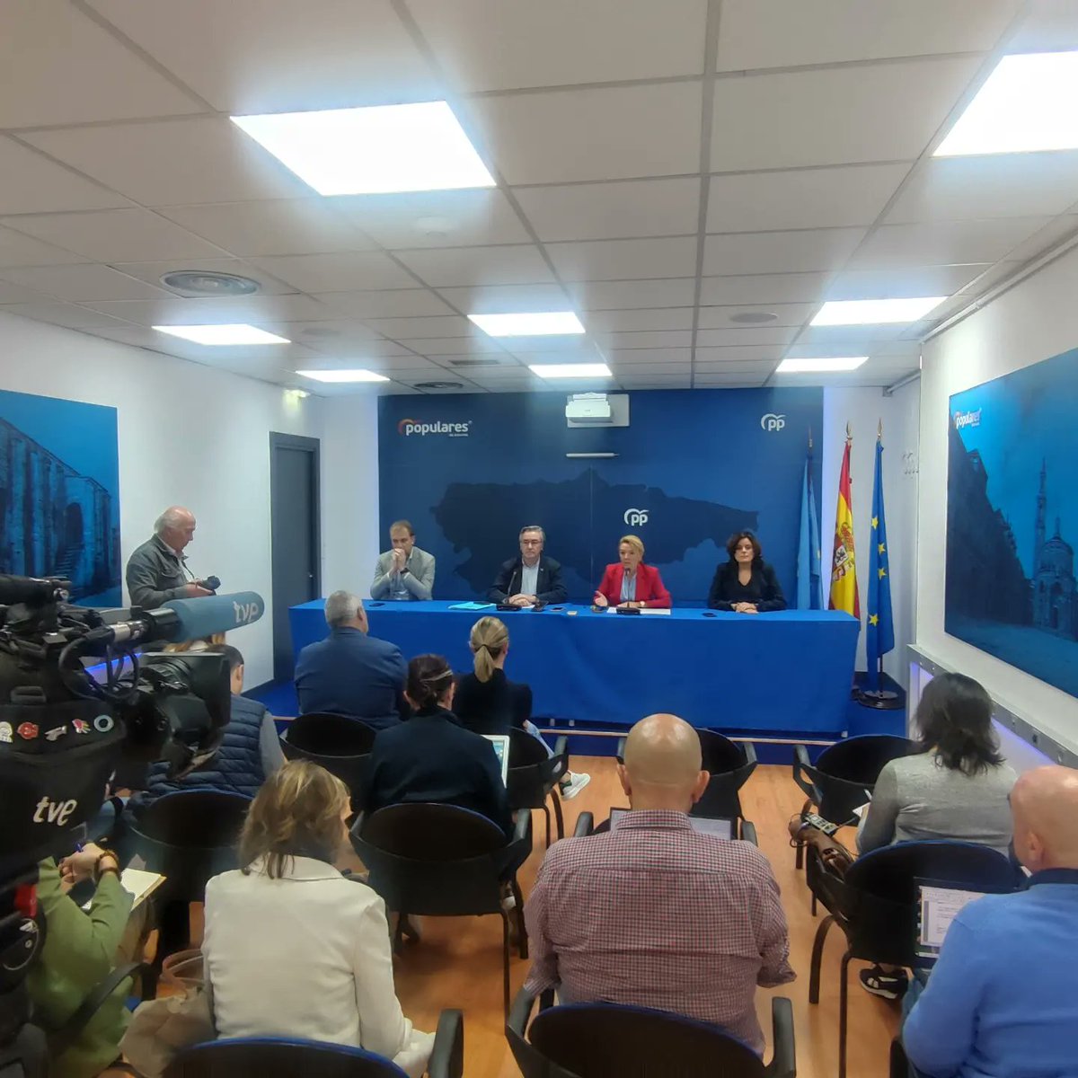 TereMalladaPP's tweet photo. 🔵El Gobierno Barbón no está dispuesto a hacer ningún esfuerzo en los Presupuestos de 2023 para compensar a los asturianos por los 350 millones de euros de más que pagarán vía impuestos.
📢Los asturianos tienen problemas para llegar a fin de mes➡️Debe compensarse el sobreesfuerzo https://t.co/nTGQogRg0J