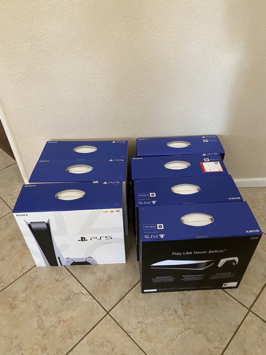 PS5StoreDrop's tweet photo. We will let 1 follower choose a PS5 &amp; we will let your grab it for free you only have to Pay SHIPPING FEE (REALLY CHEAP) dm if interested https://t.co/3FfuxicDSc