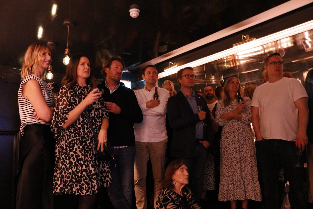 Phoenix Television tweet media