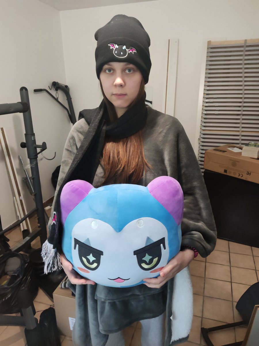 Sophronx tweet media