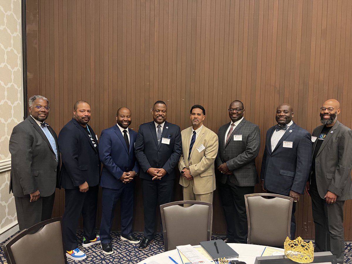 Jeffrey Holmes tweet media