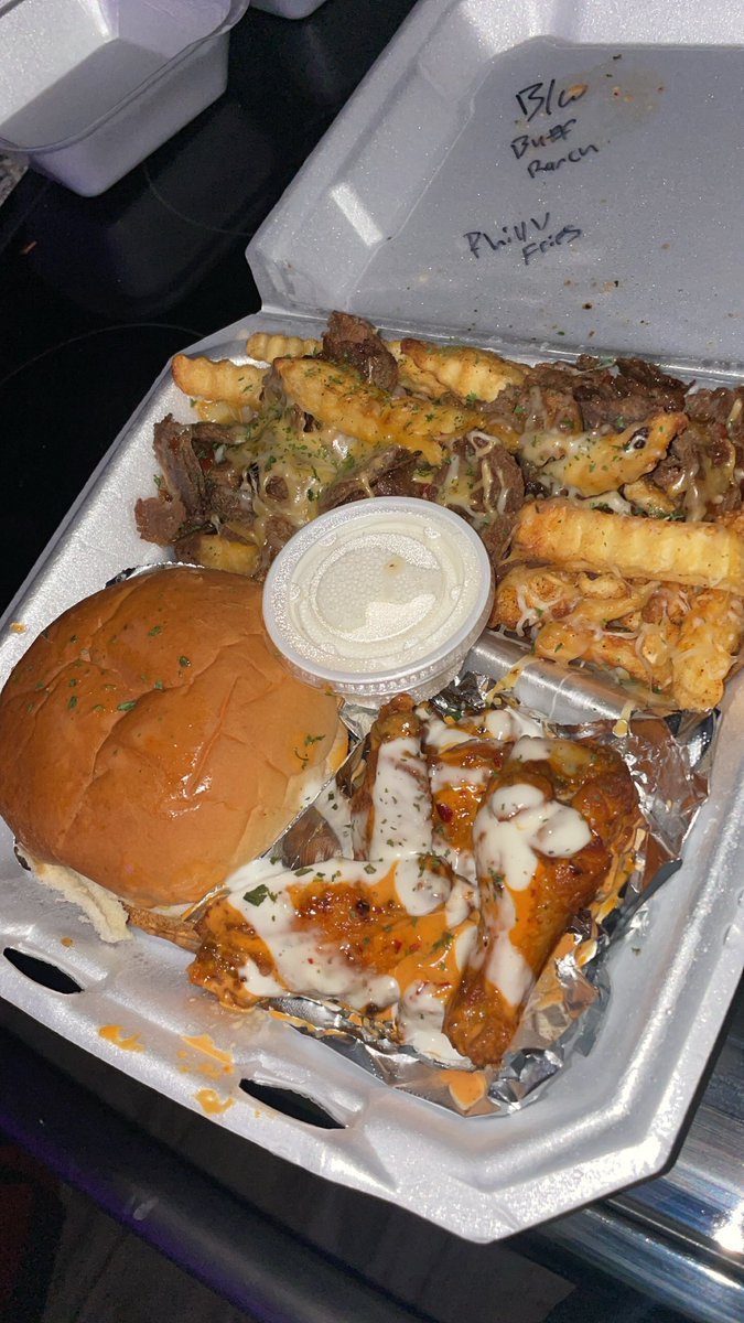 trap_chef_'s tweet photo. What’s up y’all it’s been a min since I’ve been on my twitter page I’m mostly on my IG page! Same name as twitter but just on Ig . I got a new menu also go check me out https://t.co/A66rkKyI9H